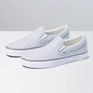 MENS Classic Slip On Vans  Super Sneakers!